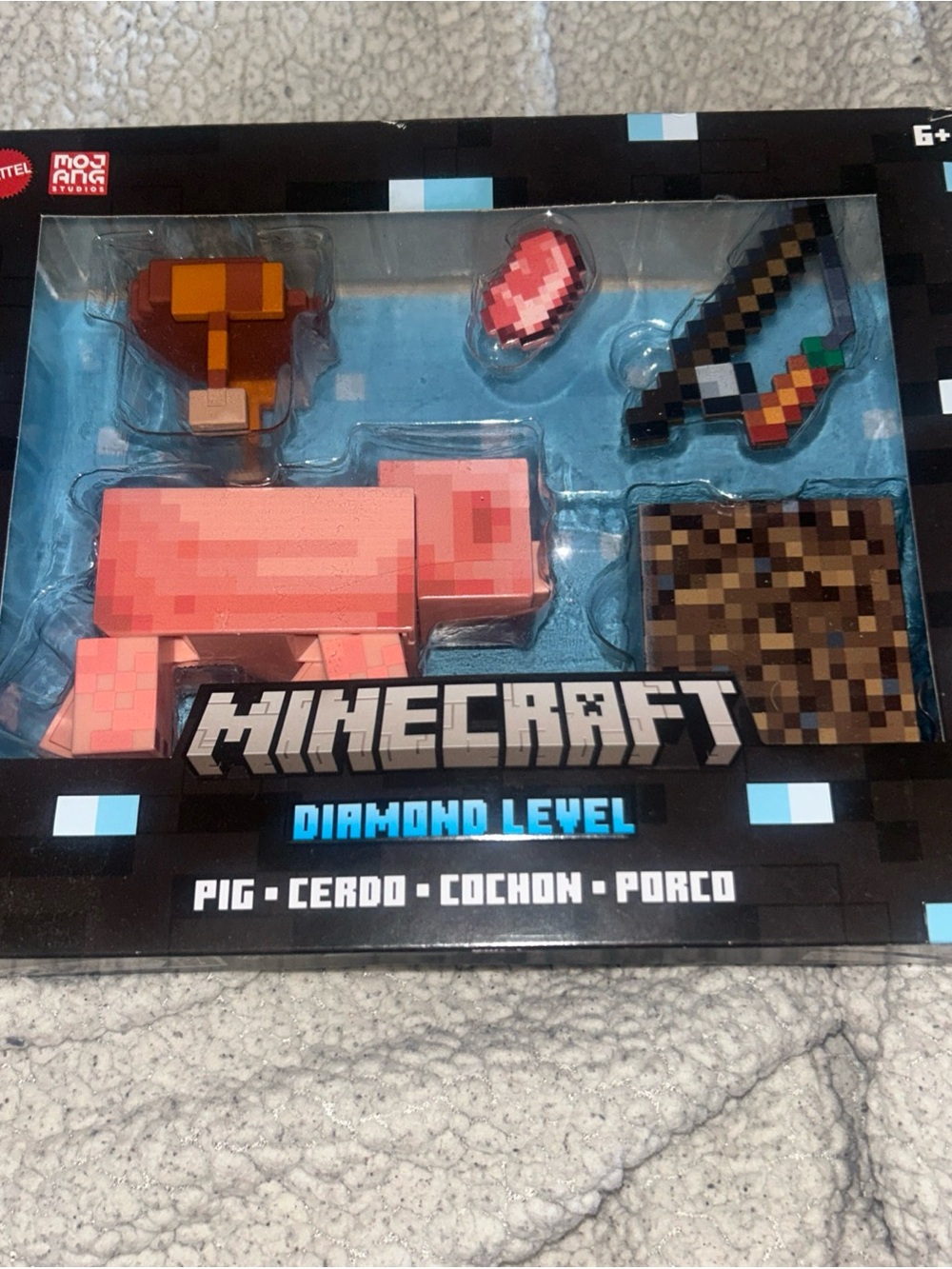 Minecraft Pig Diamond Level Mini Figure & Accessories NEW (M)